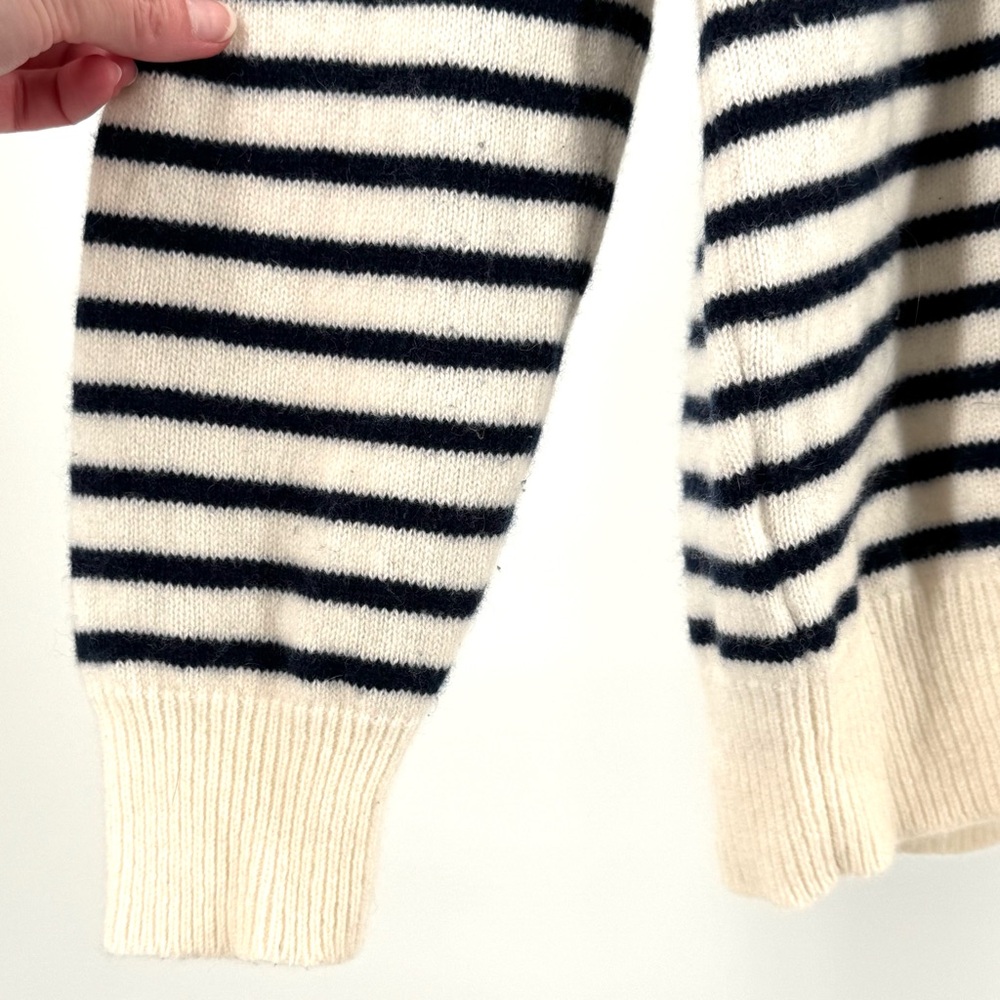 J. Crew Men’s Midweight Cashmere Boatneck Sweater Cream Navy Striped Size L - Picture 7 of 11